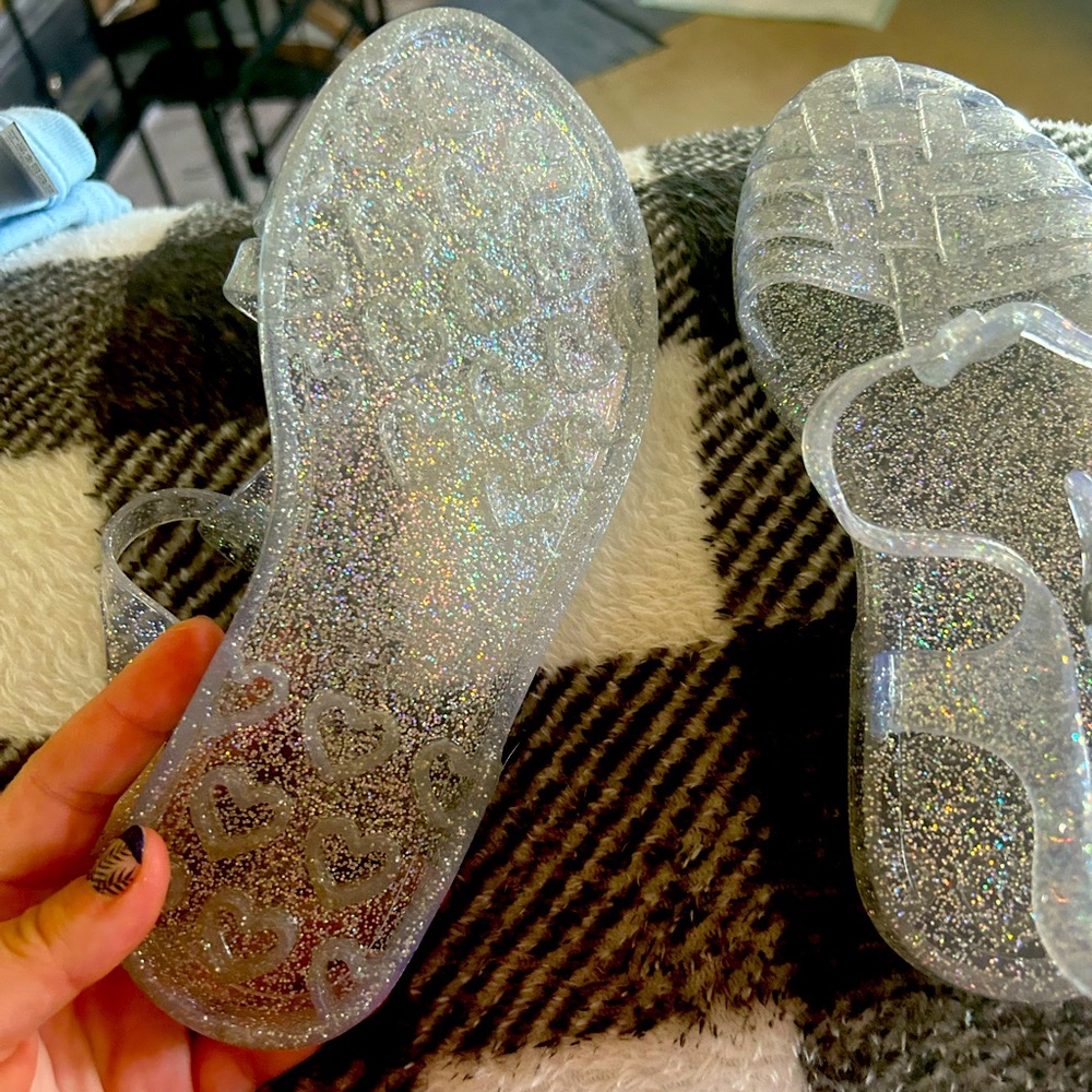 Girls size 3 Jelly shoes